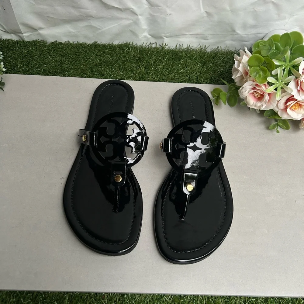 Tory Burch Miller Patent Leather Thong Sandals black size 7.5 gently worn